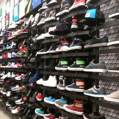 Northlake mall hotsell shoe stores