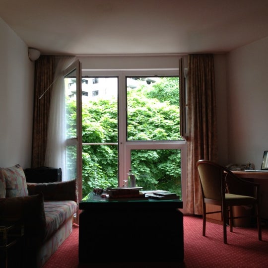 Das Foto wurde bei Living Hotel Appartements Johann Wolfgang von Dmitry P. am 5/18/2012 aufgenommen