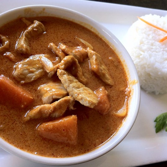 Try the Massaman Curry for lunch.