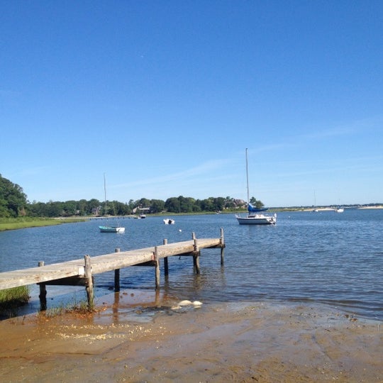 Red Creek Park Park in Hampton Bays