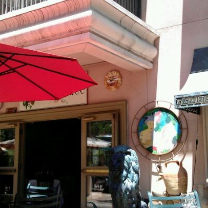 รูปภาพถ่ายที่ Caffe Riace โดย hisaharu เมื่อ 6/19/2012