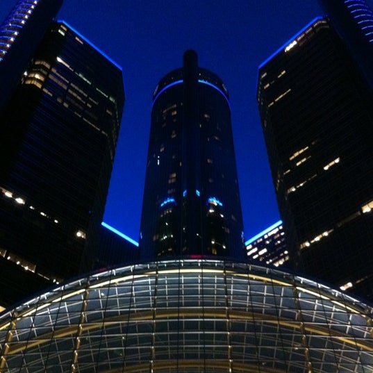 Снимок сделан в Andiamo Detroit Riverfront пользователем Margo 4/28/2012