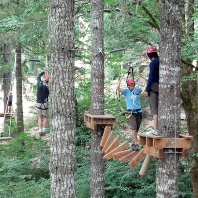Photo taken at Tree to Tree Adventure Park by Marvin on 8/26/2012