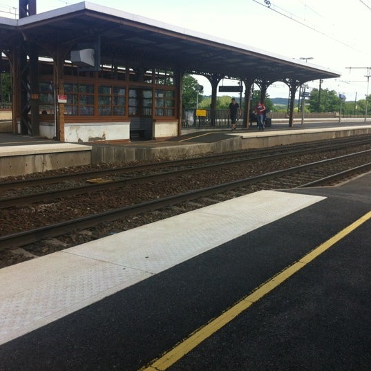 Gare SNCF de SaintGermainauMontd'Or SaintGermainauMontd'Or, AuvergneRhôneAlpes Gare SNCF de SaintGermainauMontd'Or SaintGermainauMontd'Or, AuvergneRhôneAlpes