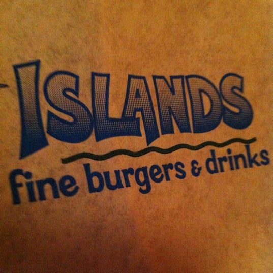 Foto tirada no(a) Islands Restaurant por Bob M. em 5/15/2012