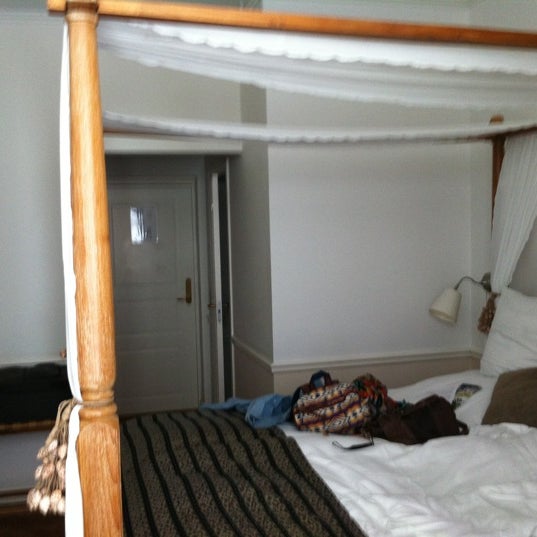 Das Foto wurde bei Bertrams Hotel von Taylor B. am 5/11/2012 aufgenommen