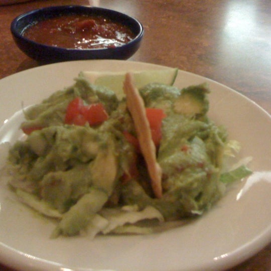 Foto tomada en Abuelo&#39;s Mexican Restaurant  por Lisa B. el 3/17/2012