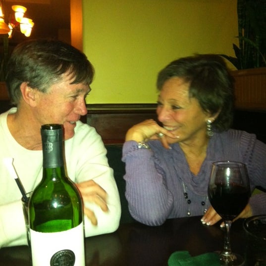 3/8/2012 tarihinde Joanne H.ziyaretçi tarafından Catherine Rooney&#39;s Irish Pub &amp; Restaurant'de çekilen fotoğraf