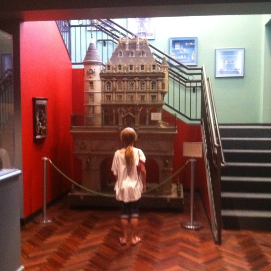 9/2/2012にJack P.がThe National Museum of Toys and Miniaturesで撮った写真