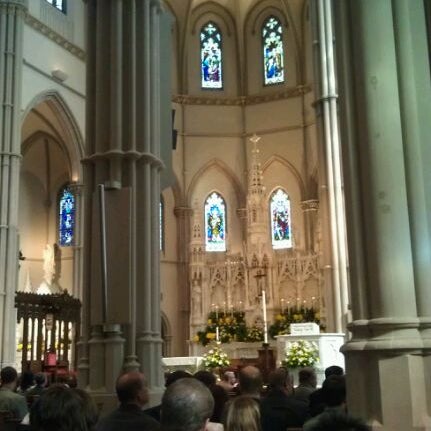 4/8/2012 tarihinde Ashley S.ziyaretçi tarafından Saint Paul Cathedral'de çekilen fotoğraf