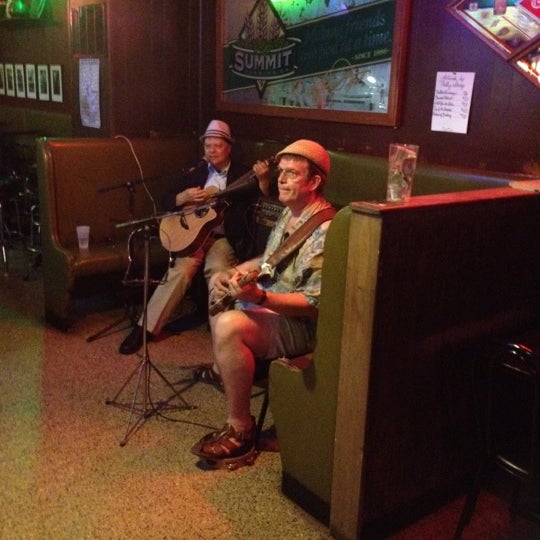 6/10/2012에 Scottie S.님이 Dusty&#39;s Bar에서 찍은 사진