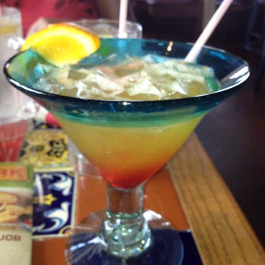 Photo taken at Chili&#39;s Grill &amp; Bar by Tina M. on 4/20/2012