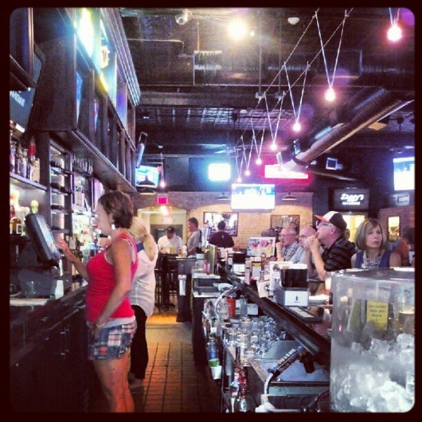 Ziggy's Sports Bar and Grille Bar in Amherst