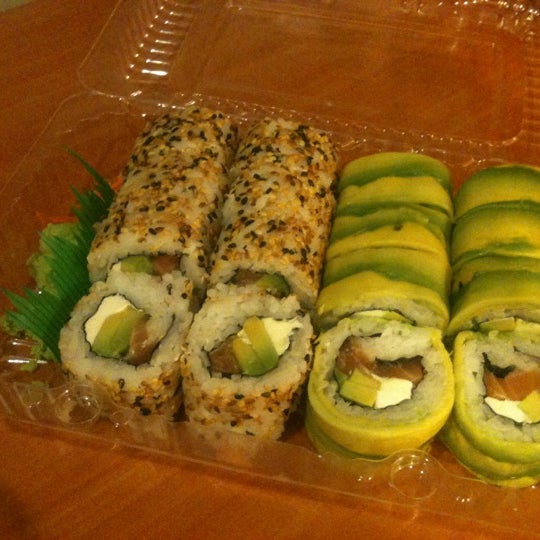 รูปภาพถ่ายที่ Mikan Sushi Santiago โดย Luis I. เมื่อ 3/6/2012