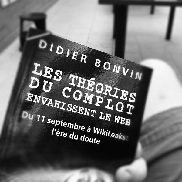 Снимок сделан в Librairie L&#39;Échange пользователем Thibaud D. 7/17/2012