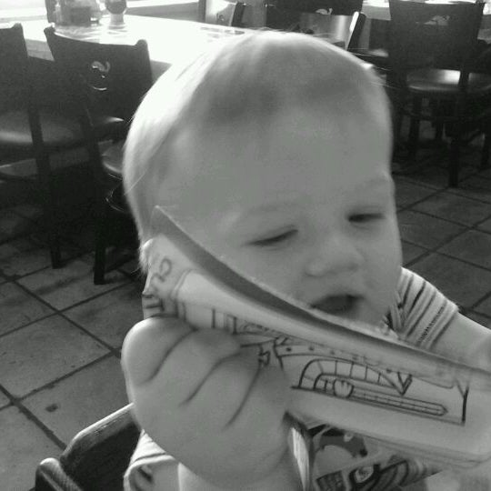 Photo taken at Chili&#39;s Grill &amp; Bar by Dustin S. on 3/27/2012