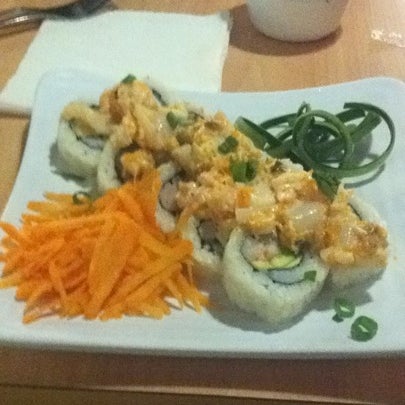 รูปภาพถ่ายที่ Kia Sushi โดย Juan O. A. เมื่อ 5/23/2012