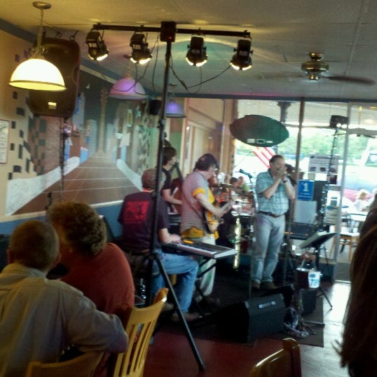 7/6/2012 tarihinde Michaelziyaretçi tarafından Blue Note Grill'de çekilen fotoğraf