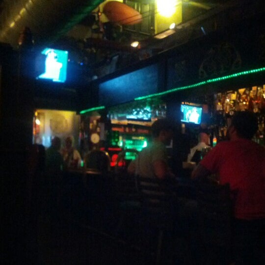 Foto tirada no(a) Rosie McCaffrey&#39;s Irish Pub por Alvin L. em 8/19/2012