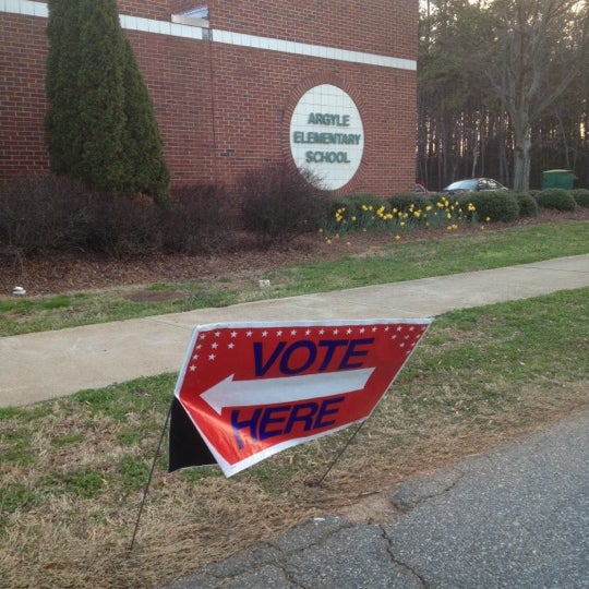 Argyle Elementary School 82 ziyaretçi