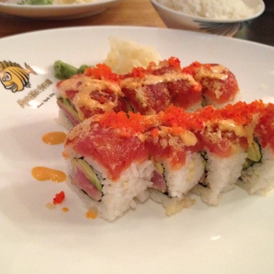 4/18/2012 tarihinde Cassgirlziyaretçi tarafından Monster Sushi'de çekilen fotoğraf