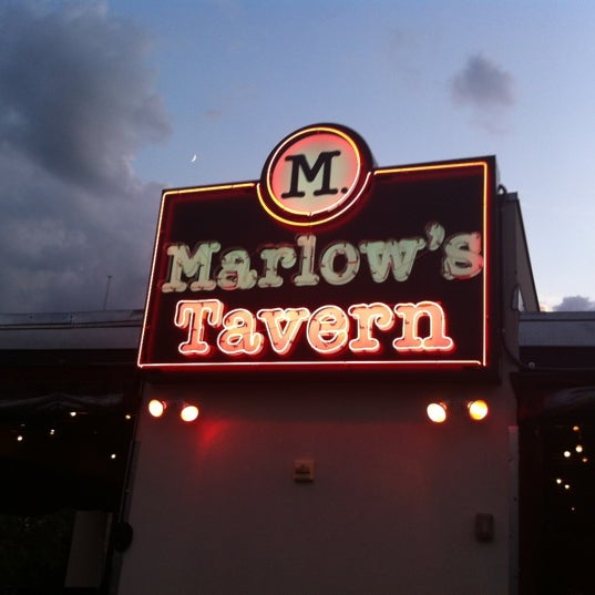 7/24/2012 tarihinde Chris N.ziyaretçi tarafından Marlow&#39;s Tavern'de çekilen fotoğraf