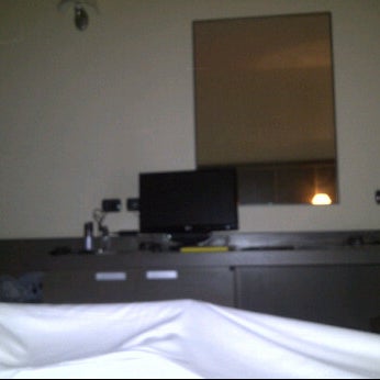 Foto tirada no(a) Aemilia Hotel por Cuneyt C. em 4/23/2012