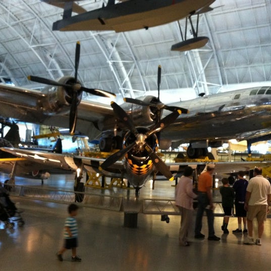 bradley ct flying museum enola gay Bradley ct flying museum enola gay