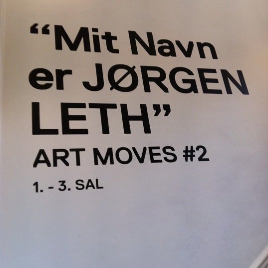 Foto diambil di Kunstforeningen Gl. Strand oleh Louise B. pada 4/28/2012