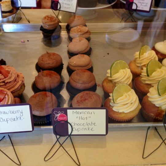 Photo taken at Buttercelli Bakeshop by Rick E. on 5/5/2012