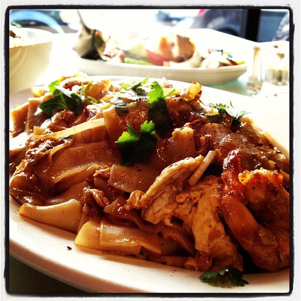 Das Foto wurde bei Amarin Thai Restaurant von Andre L. am 4/1/2012 aufgenommen