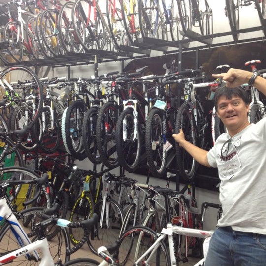 Photo taken at R&amp;A Cycles by Carlos Henrique V. on 6/6/2012