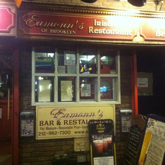Photo taken at Eamonn&#39;s Irish Bar &amp; Restaurant by Mandola Joe on 3/14/2012