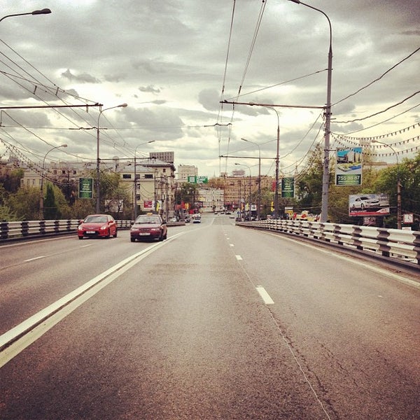 Комсомольский проспект в москве
