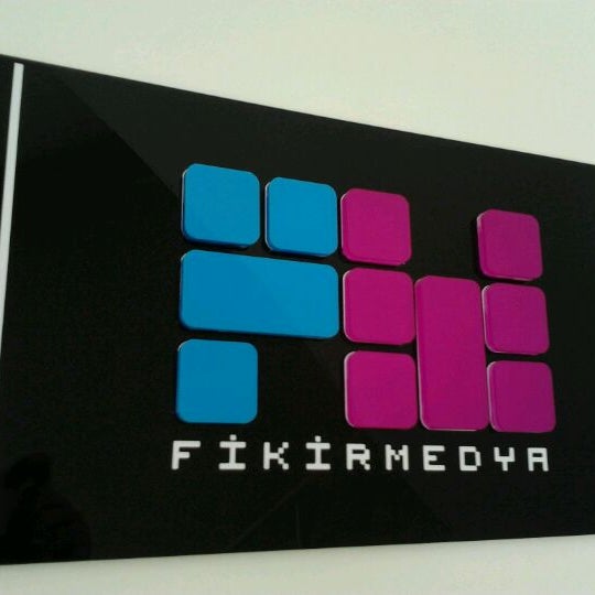 4/28/2012にTuğçe A.がFikir Medya Dijital Reklam Ajansıで撮った写真