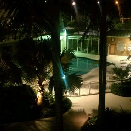 Photo taken at Courtyard by Marriott Miami Aventura Mall by Bart L. on 2/22/2012