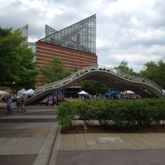Aquarium Plaza Downtown Chattanooga Chattanooga, TN