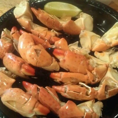 Снимок сделан в Captain Jim&#39;s Seafood пользователем Lisandra G. 2/25/2012