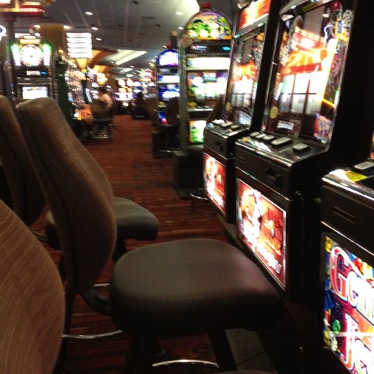 4/7/2012 tarihinde Brian M.ziyaretçi tarafından River Spirit Casino'de çekilen fotoğraf