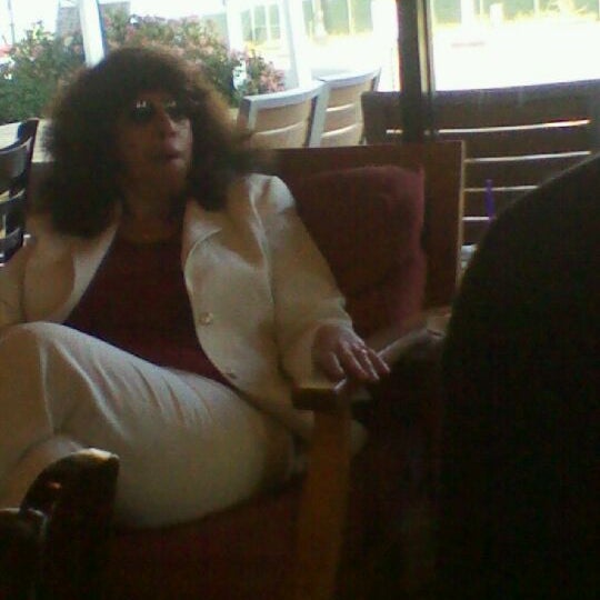 Photo taken at The Coffee Bean &amp; Tea Leaf by The Roller on 3/29/2012