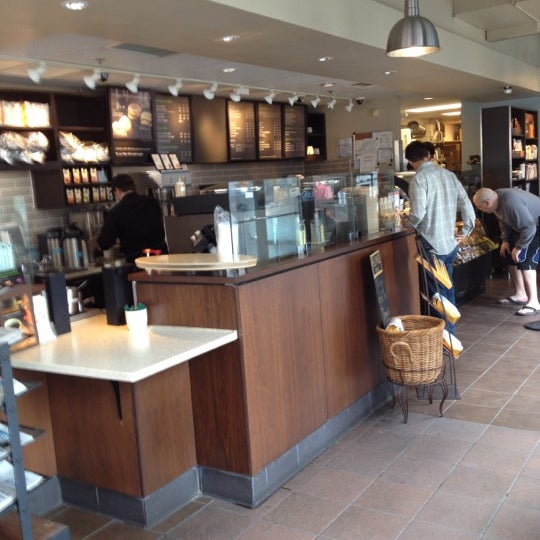 Starbucks Coffee Shop in West Loop