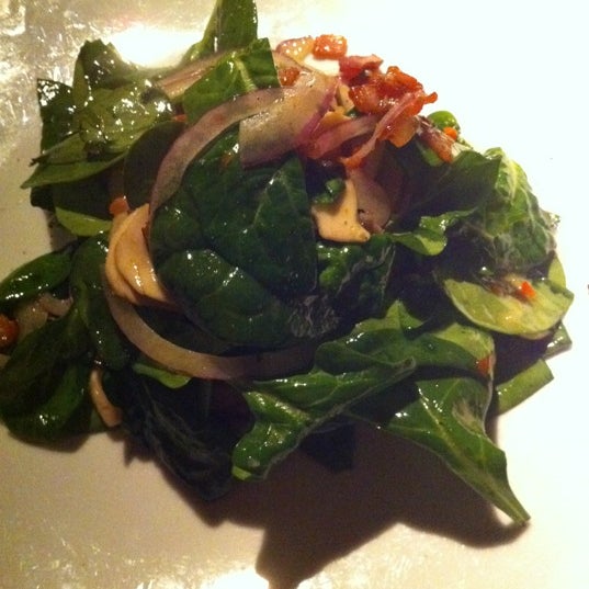 Das Foto wurde bei Marcony Restaurant von Shizuka M. am 2/4/2012 aufgenommen