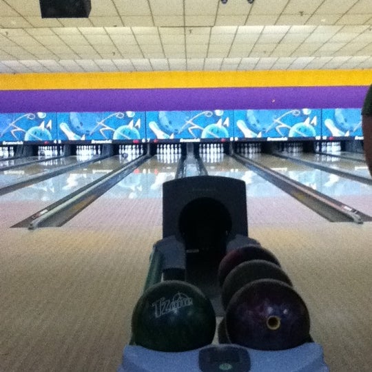 Farmingdale Lanes 8 tips