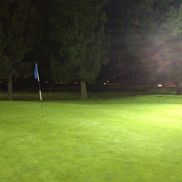 Foto tomada en Heartwell Golf Course  por Jerald G. el 4/16/2012