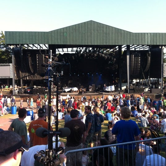 Photo taken at The Zoo Amphitheatre by William W. on 8/29/2012
