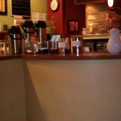 Das Foto wurde bei Fioza Cafe von Dwight M. am 3/11/2012 aufgenommen