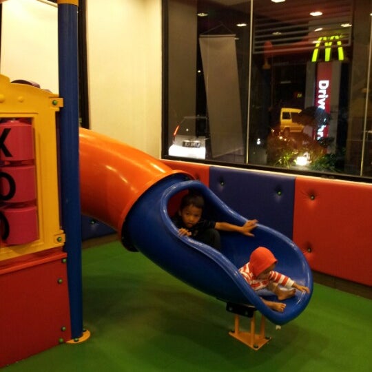 Mcdonald S Fast Food Restaurant