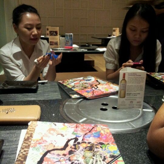 Foto diambil di Kissho 吉祥 Japanese Restaurant oleh Dahlia L. pada 3/21/2012