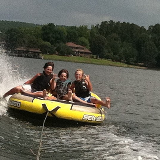 Badin Shores Resort Campground in New London