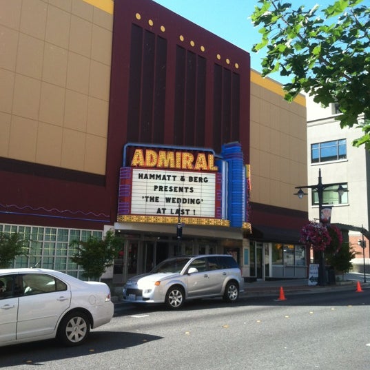 9/1/2012 tarihinde Myles C.ziyaretçi tarafından Admiral Theatre'de çekilen fotoğraf